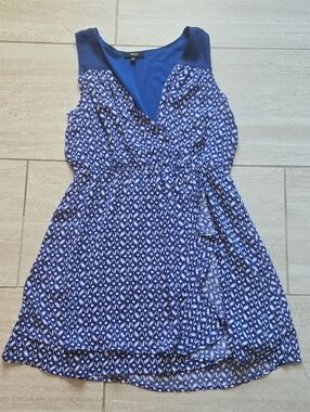 Very J Blue Printed Sleeveless Wrap Dress